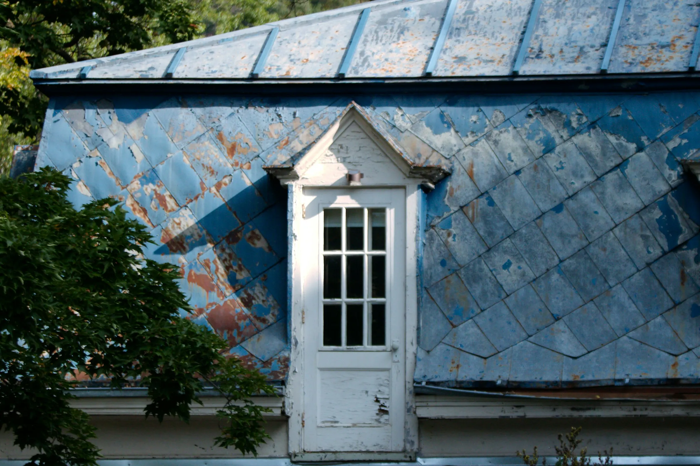 Bâtiment bleu, Lévis (Québec)